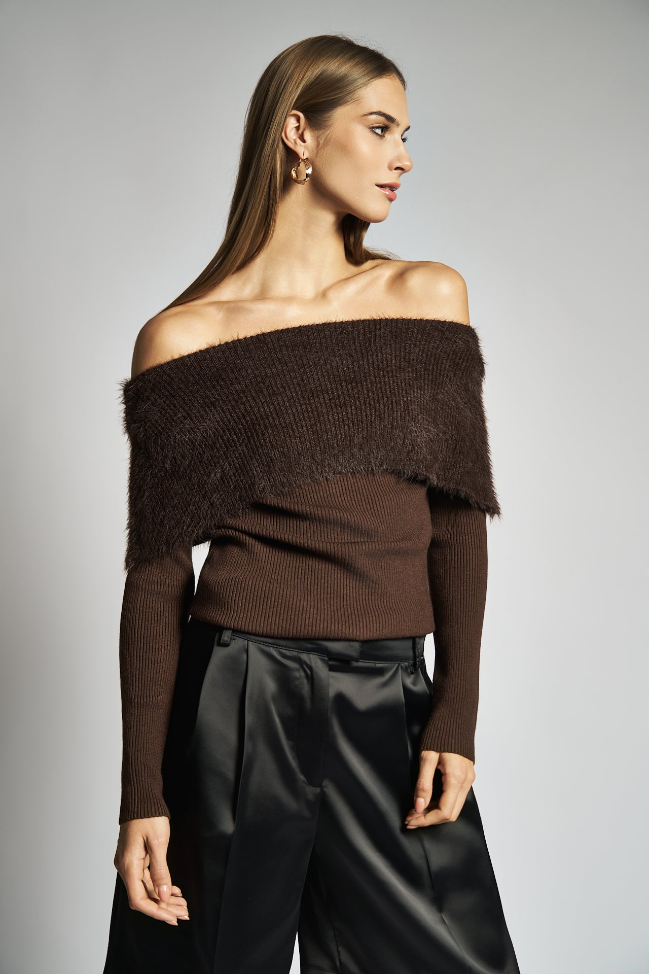 Maglia a spalle scoperte - DORÉA STORE